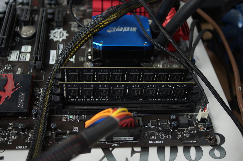 轻松超至2800MHz，Epicgear异极职业电竞内存超频体验