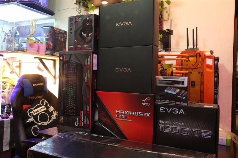 ROG Maximus IX Code搭载EVGA的高端主机配置【炫酷主板开箱过程】