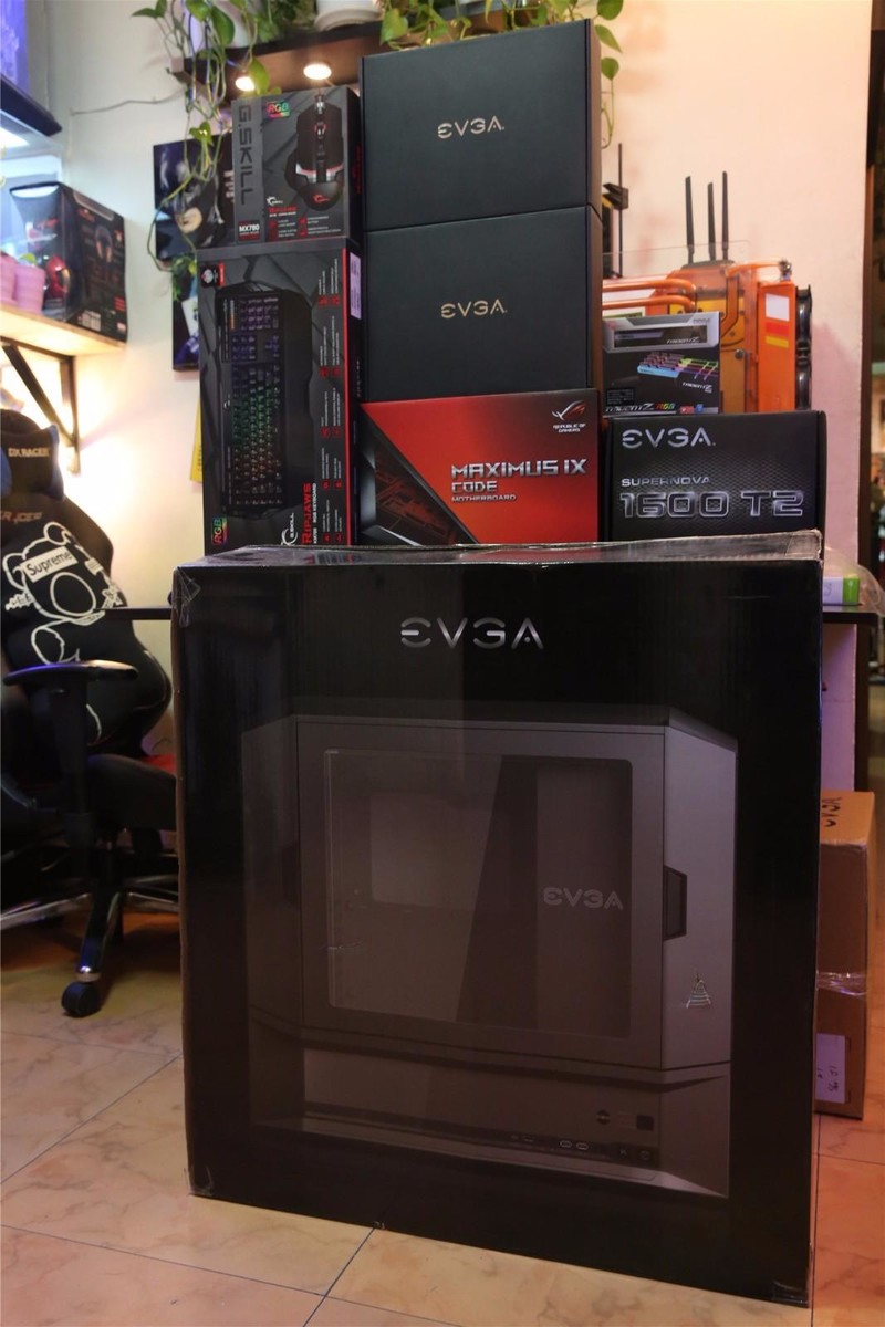 ROG Maximus IX Code搭载EVGA的高端主机配置【炫酷主板开箱过程】