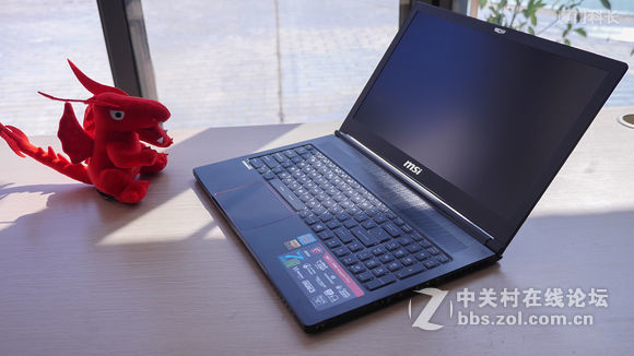 MSI/微星游戏本 GTX1050TI显卡超轻薄系列GS63 7RE-009CN评测