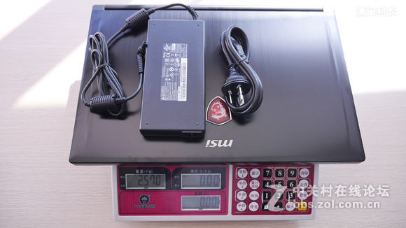 MSI/微星游戏本 GTX1050TI显卡超轻薄系列GS63 7RE-009CN评测