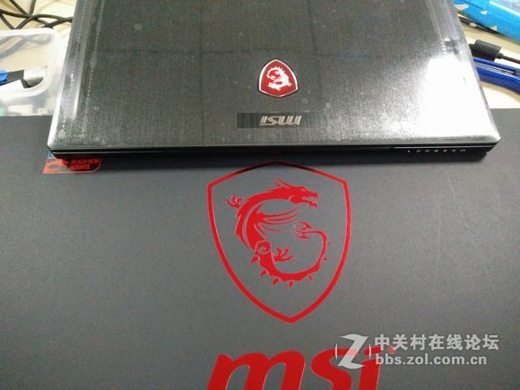 微星GS63VR 7RF-258开箱升级1TB固态32G内存