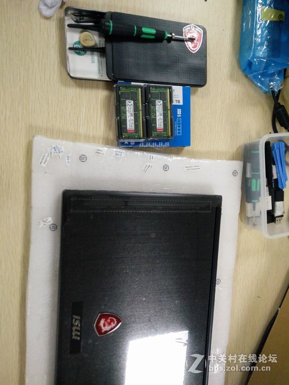 微星GS63VR 7RF-258开箱升级1TB固态32G内存