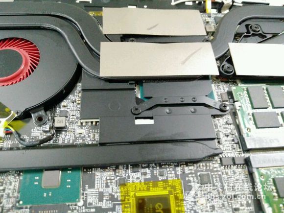 微星GS63VR 7RF-258开箱升级1TB固态32G内存