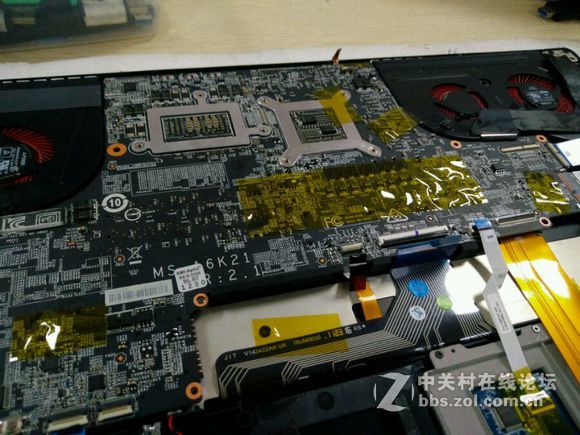 微星GS63VR 7RF-258开箱升级1TB固态32G内存