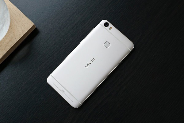 vivo Xplay6体验:这旗舰飙起车来,iPhone党都着迷