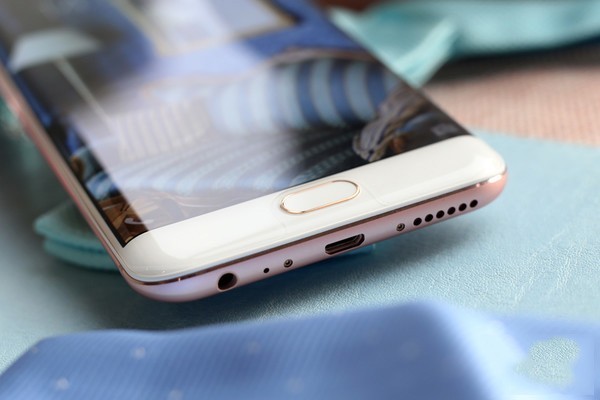 vivo Xplay6体验:这旗舰飙起车来,iPhone党都着迷
