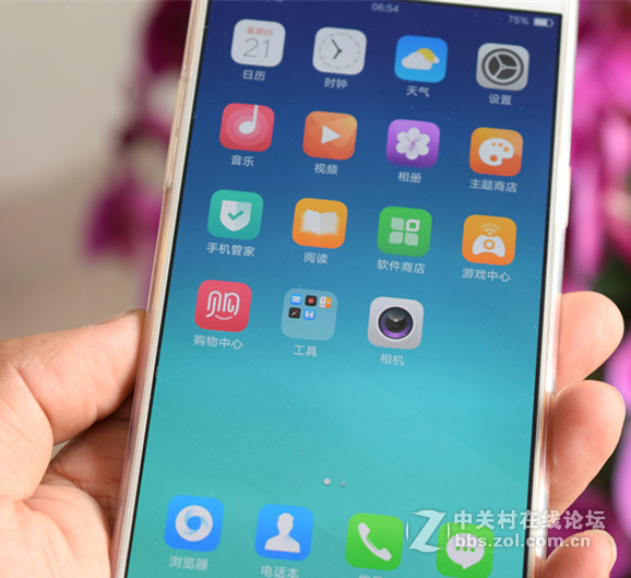 OPPO R9销量突破700万！
