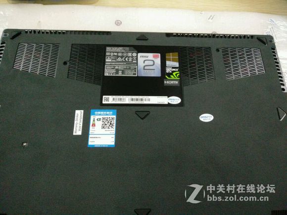 微星GS63VR 7RF-258开箱升级1TB固态32G内存