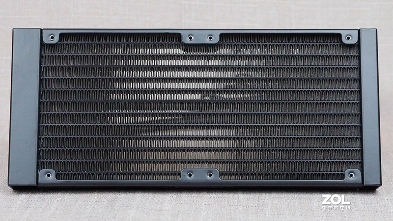 如镜般幻彩炫丽——超频三 凌镜 GI-CX240 一体式水冷开箱简测