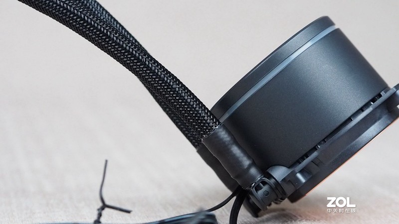 如镜般幻彩炫丽——超频三 凌镜 GI-CX240 一体式水冷开箱简测