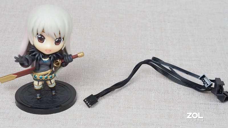 如镜般幻彩炫丽——超频三 凌镜 GI-CX240 一体式水冷开箱简测