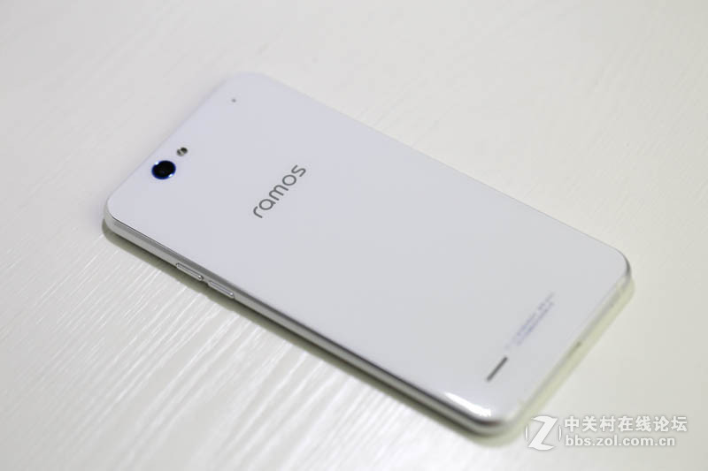 #蓝魔Mos1试用# 蓝魔出手机啦！（2.蓝魔Mos1拆箱图解）