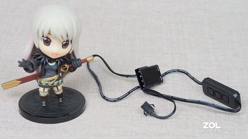 如镜般幻彩炫丽——超频三 凌镜 GI-CX240 一体式水冷开箱简测