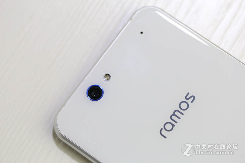 #蓝魔Mos1试用# 蓝魔出手机啦！（2.蓝魔Mos1拆箱图解）