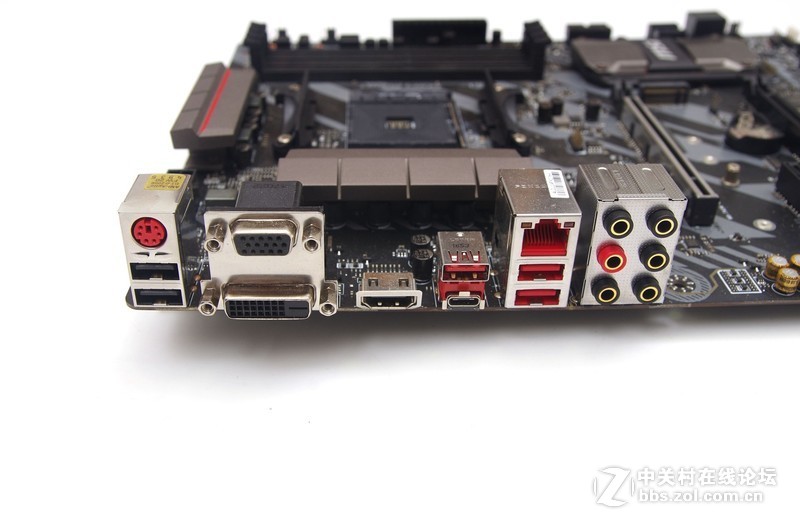 #约稿#AMD Ryzen Vega 3A配置红幽灵ATX攒机秀