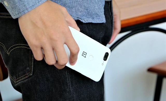 原力与我同在！一加5T星球大战定制版精美图赏