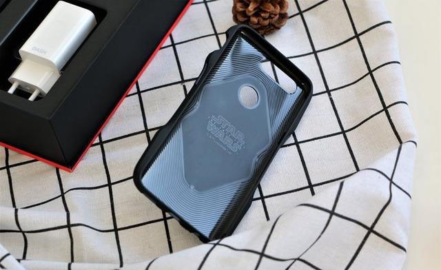 原力与我同在！一加5T星球大战定制版精美图赏