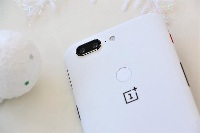 原力与我同在！一加5T星球大战定制版精美图赏