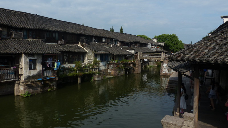 请教前辈们一个问题！V-lux4程序AE模式为什么曝光不足？