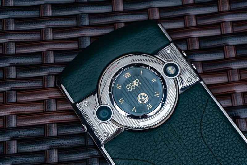 奢华 不止是价格 更是艺术与科技的融合——8848钛金手机