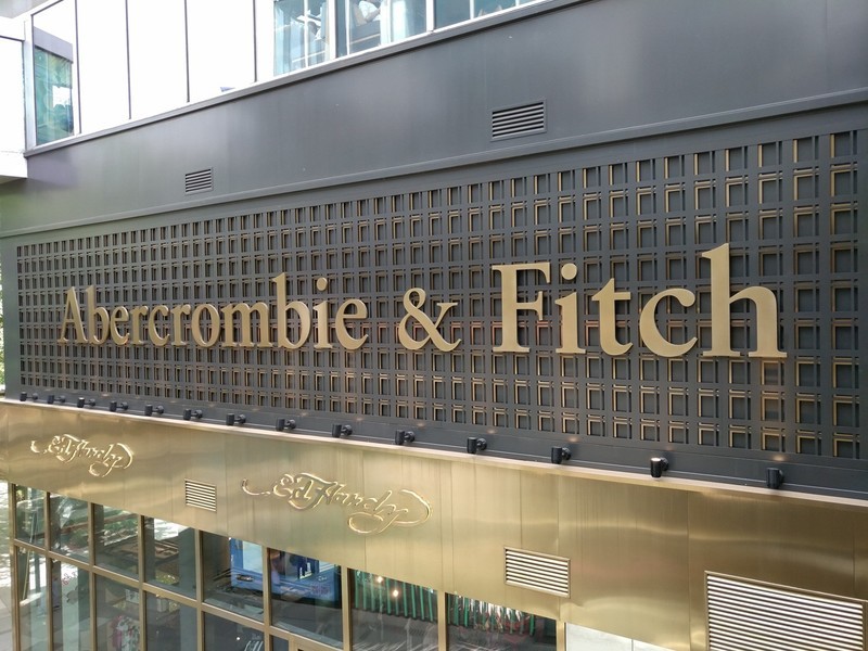 奢华 不止是价格 更是艺术与科技的融合——8848钛金手机