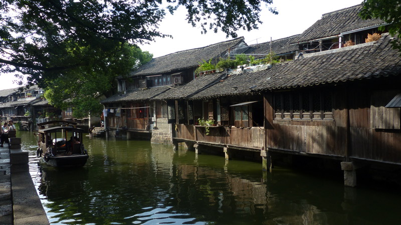 请教前辈们一个问题！V-lux4程序AE模式为什么曝光不足？