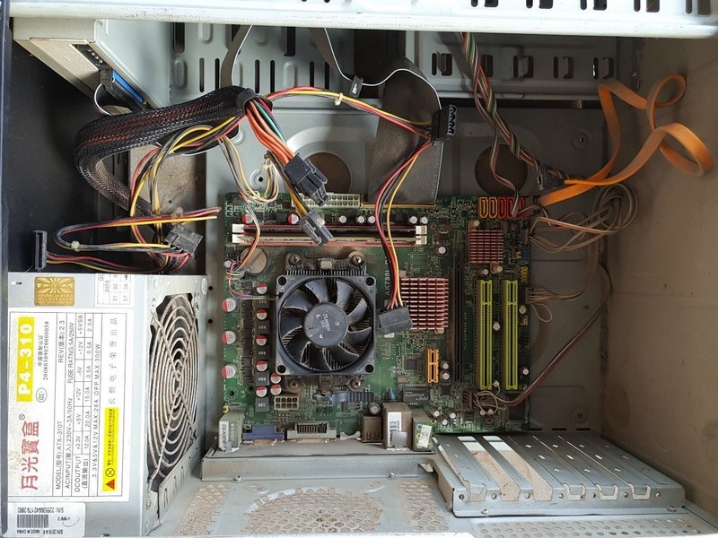 老平台换安钛克P6摇身一变成新“电视”，再弄块显卡就可以大吉大利的吃鸡