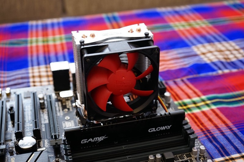 老平台换安钛克P6摇身一变成新“电视”，再弄块显卡就可以大吉大利的吃鸡