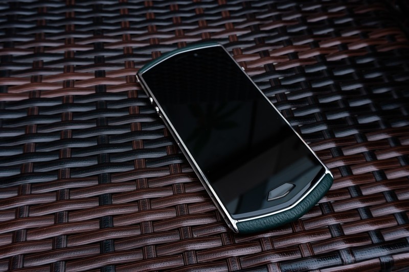 奢华 不止是价格 更是艺术与科技的融合——8848钛金手机