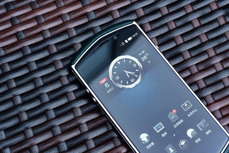 奢华 不止是价格 更是艺术与科技的融合——8848钛金手机