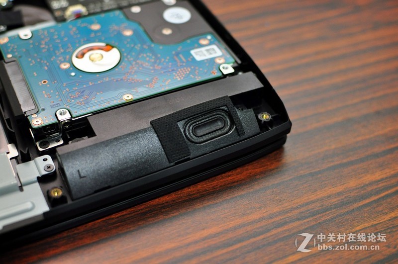 GIGABYTE P57X V7，搭载Kaby Lake CPU，效能更强化