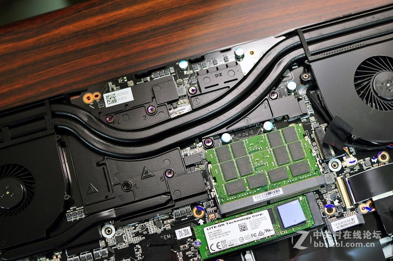 GIGABYTE P57X V7，搭载Kaby Lake CPU，效能更强化