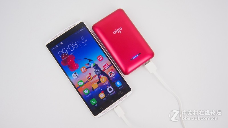 不再为非原装充电器隐患而担惊受怕，爱国者S3充电宝体验