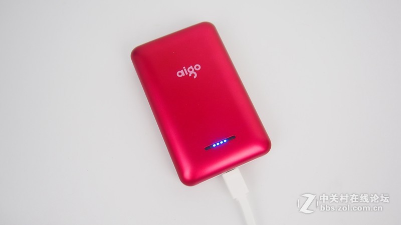 不再为非原装充电器隐患而担惊受怕，爱国者S3充电宝体验