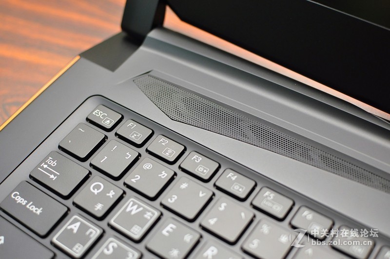 GIGABYTE P57X V7，搭载Kaby Lake CPU，效能更强化