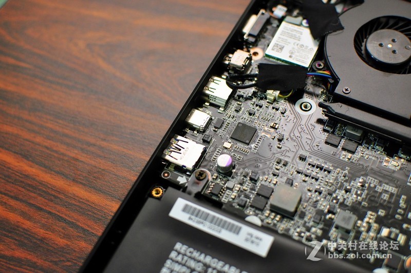 GIGABYTE P57X V7，搭载Kaby Lake CPU，效能更强化