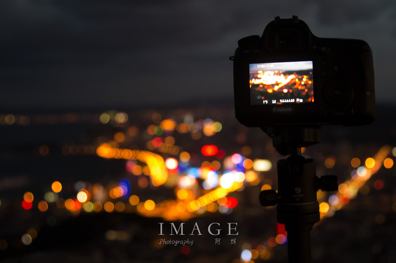 前段时间拍的一组夜景，拿出来给朋友们分享一下