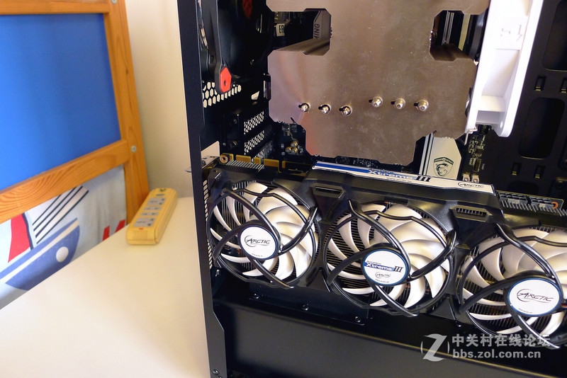 错过再等一年，双12红色警戒机箱装机作业