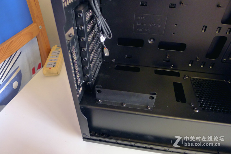 错过再等一年，双12红色警戒机箱装机作业