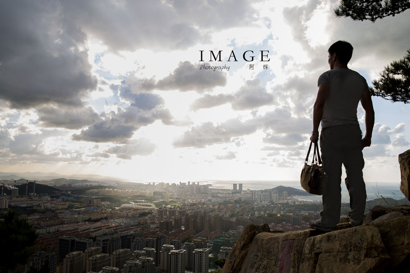 前段时间拍的一组夜景，拿出来给朋友们分享一下