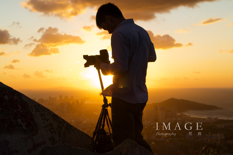 前段时间拍的一组夜景，拿出来给朋友们分享一下