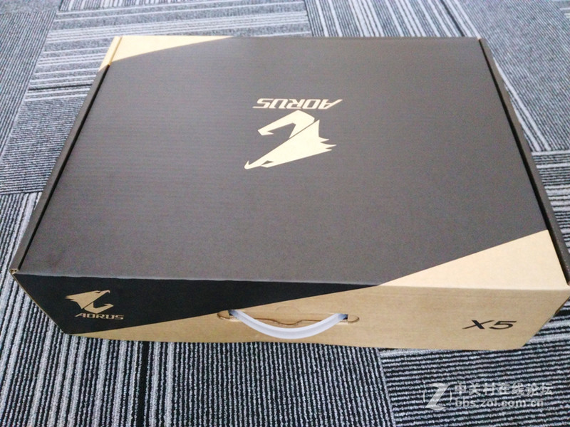 GTX1070+i7 6820HK独显游戏本AORUS X5 V6开箱