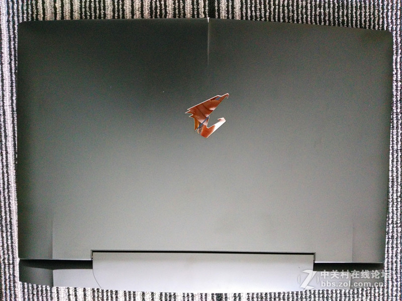 GTX1070+i7 6820HK独显游戏本AORUS X5 V6开箱