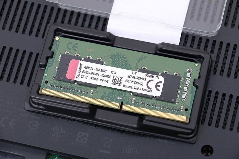 新本到手，帮朋友的 ThinkPad 黑将 S5 游戏笔记本升级了内存