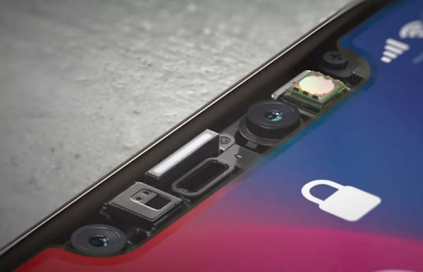iPhone X的原深感摄像头基本上是一部新版Kinect
