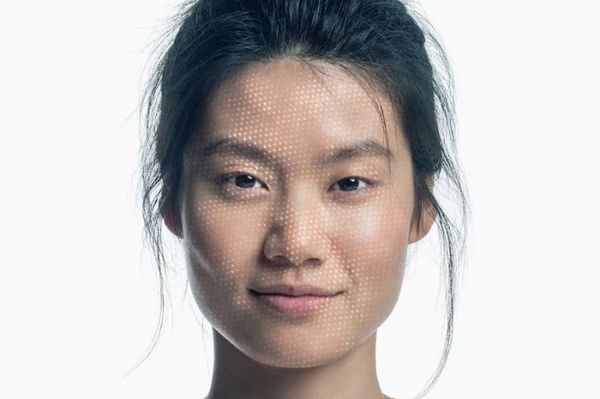 iPhone X的原深感摄像头基本上是一部新版Kinect