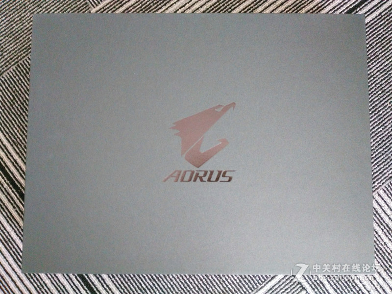 GTX1070+i7 6820HK独显游戏本AORUS X5 V6开箱