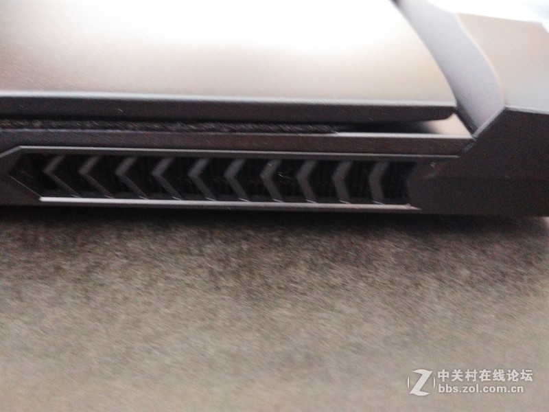 GTX1070+i7 6820HK独显游戏本AORUS X5 V6开箱