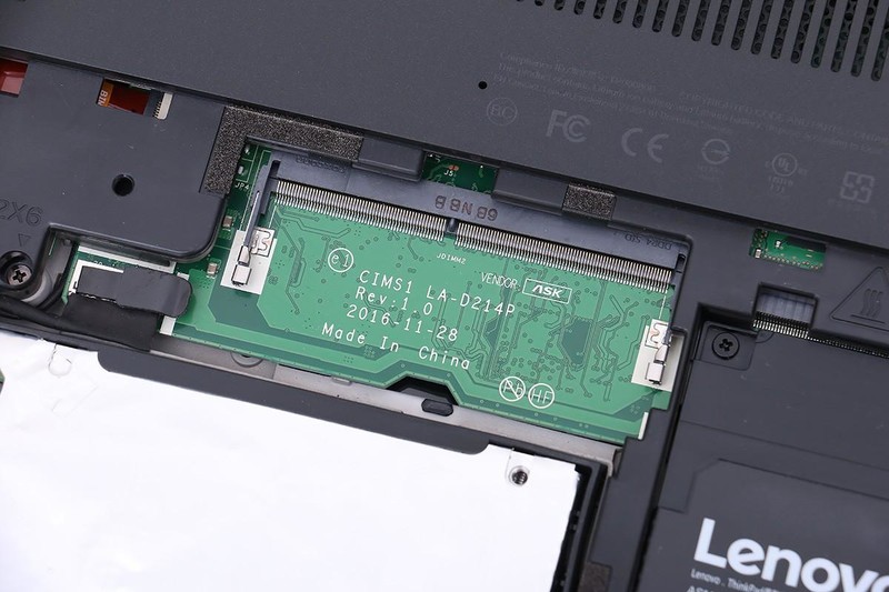 新本到手，帮朋友的 ThinkPad 黑将 S5 游戏笔记本升级了内存